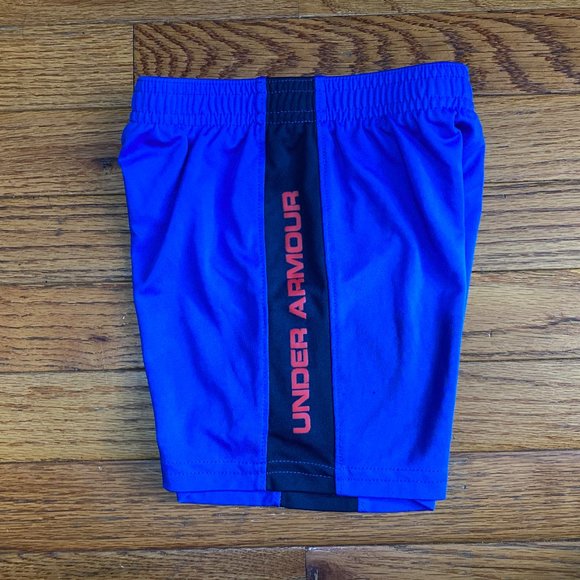 Under Armour ❤️ Kid's Blue Elastic Short Size 3T (PRE-LOVED) - Picture 2 of 4
